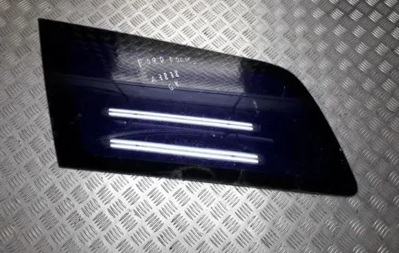Ford Focus Rear side window