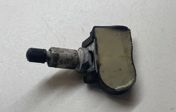 Land Rover Discovery Sport Tire pressure sensor GX631A159AA S180052076B A2C93315301
