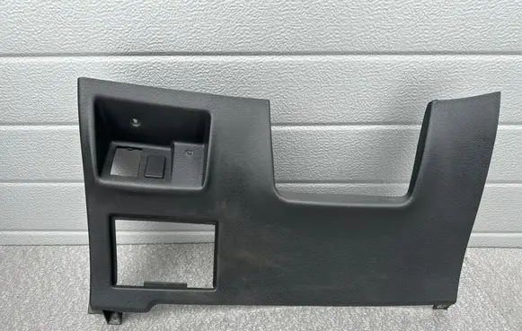 Nissan Terrano Dashboard lower bottom trim panel 681060F000 681060X820