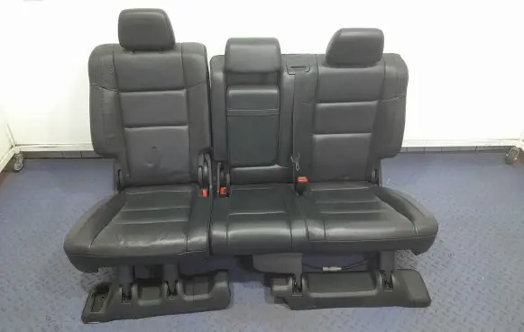 Jeep Grand Cherokee Second row seats 