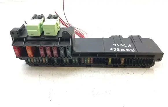 BMW 5 E60 E61 Fuse module 6932452 k3012