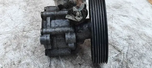 Peugeot 607 Power steering pump 866489