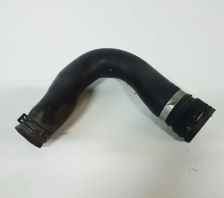 Audi A6 S6 C6 4F Engine coolant pipe/hose 4F0121101B