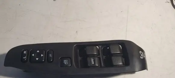 Subaru Legacy Electric window control switch 8307AE021