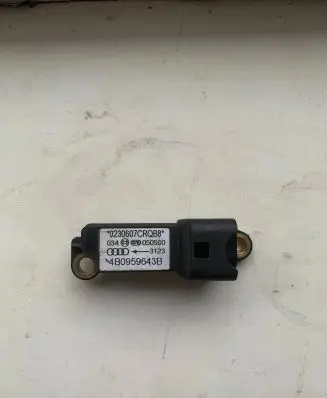 Audi A6 S6 C5 4B Airbag deployment crash/impact sensor 4B0959643B