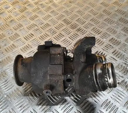 BMW 3 E90 E91 Turbo 4933500220 8090100567 8968500220