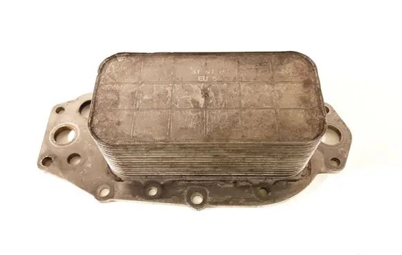 Land Rover Discovery 3 - LR3 Oil filter mounting bracket