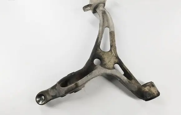 Mercedes-Benz ML W164 Front lower control arm/wishbone