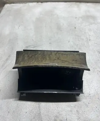 Mercedes-Benz E W211 Car ashtray A2116802852