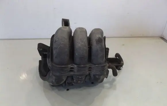 Toyota Aygo AB10 Intake manifold 