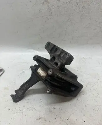 Skoda Superb B8 (3V) Engine mount bracket 5Q0199262BH X44TAEG311200Q 11102016