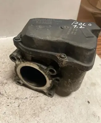 Skoda Fabia Mk2 (5J) Throttle valve 03D133062E