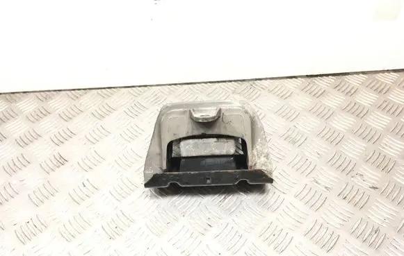 Volkswagen New Beetle Engine mount bracket 1J0199555