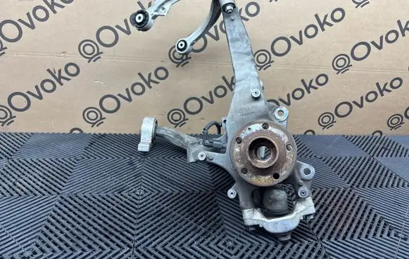 Volvo XC90 Front wheel hub spindle knuckle 31451448