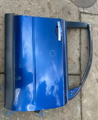 Nissan X-Trail T31 Front door
