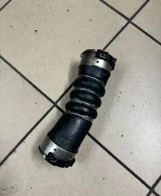 BMW 7 F01 F02 F03 F04 Intercooler hose/pipe 7800144