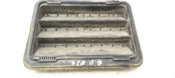 Nissan Pathfinder R51 Quarter panel pressure vent 76804EA500