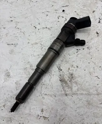 BMW 7 E65 E66 Fuel injector 7788812