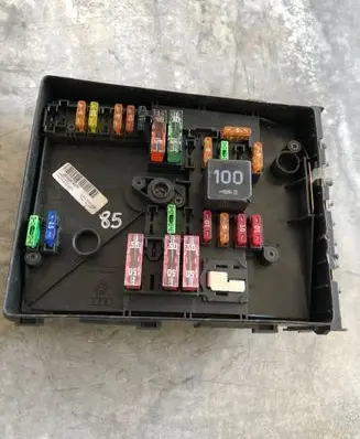 Volkswagen PASSAT B6 Fuse box set 0834251232E 20080817