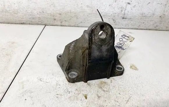 Lexus IS 220D-250-350 Engine mounting bracket
