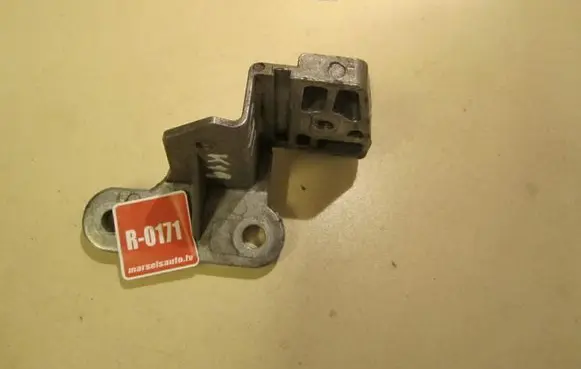 Audi A4 S4 B7 8E 8H Gear shift cable bracket 4B0713125D