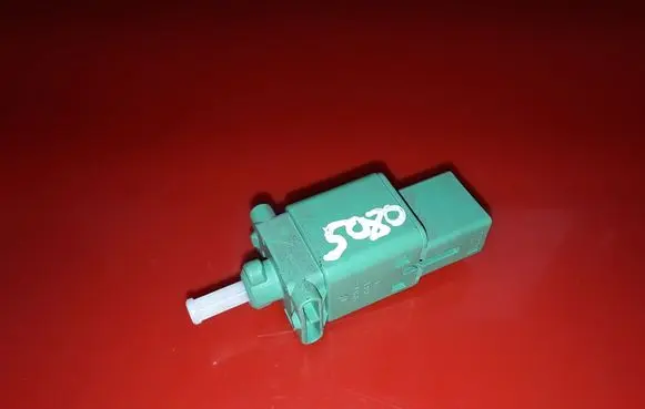 Clutch pedal sensor