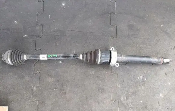 BMW i8 Rear driveshaft 8611320