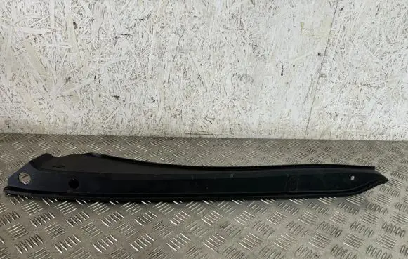 Hyundai Tucson IV NX4 Fender end trim 84159N7000