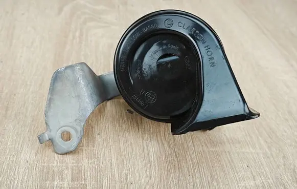 BMW X6 G06 Horn signal 7442771