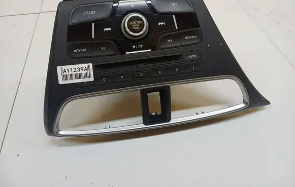 Honda Civic IX Radio/CD/DVD/GPS head unit 39100TB9G510M1