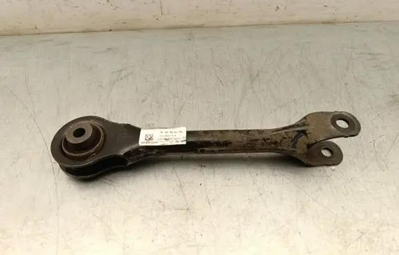 Tesla Model Y Rear upper control arm/wishbone 118842100A