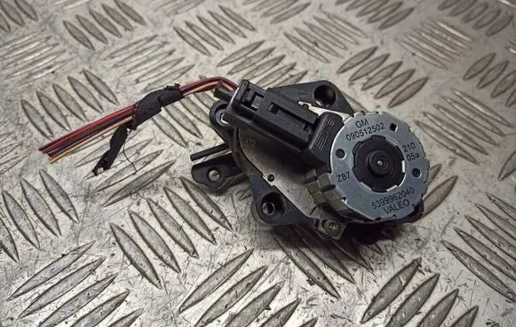 Opel Omega B2 A/C air flow flap actuator/motor 090512502