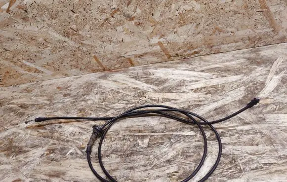 Cadillac XTS Engine bonnet/hood lock release cable 23434316