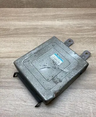 Mitsubishi Carisma Engine control unit/module ECU MD760657
