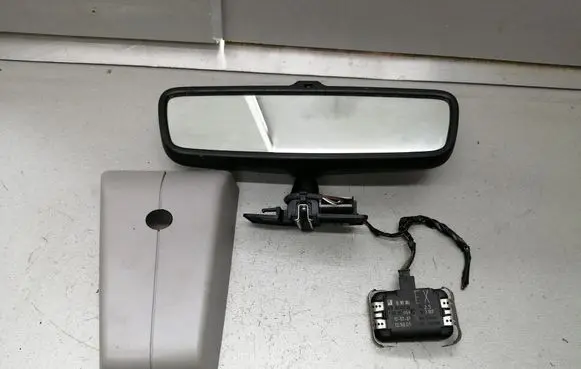 Opel Astra H Rear view mirror (interior) 13253546 13126143 13126142