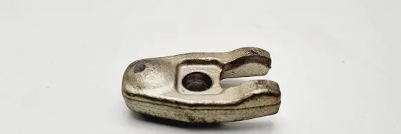 Suzuki Grand Vitara II Fuel Injector clamp holder