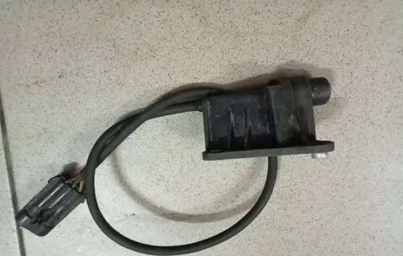 Opel Vectra B Camshaft position sensor 90412795