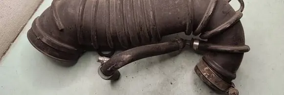 Audi A4 S4 B6 8E 8H Air intake duct part 06b133356aa