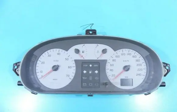Renault Megane I Speedometer (instrument cluster) P7700428718A IMPRK1344841