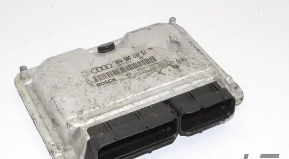 Audi A3 S3 8L Engine control unit/module 0261206892 06A906032BJ
