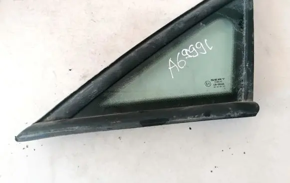 Seat Altea Front triangle window/glass 43r000469 43r-000469