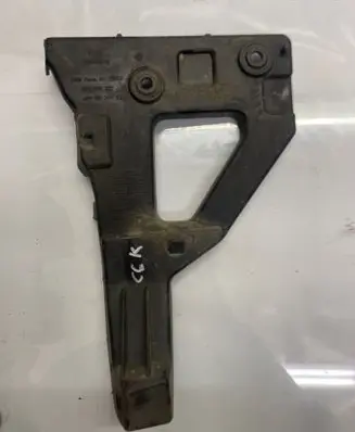 Audi A6 S6 C6 4F Front bumper mounting bracket 4F0807227