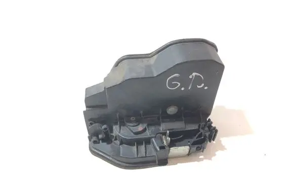 BMW 5 E60 E61 Rear door lock 7167076