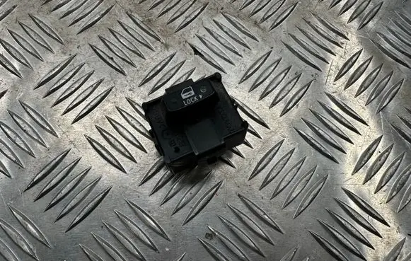Lexus GS 300 350 430 450H Central locking switch button 192822