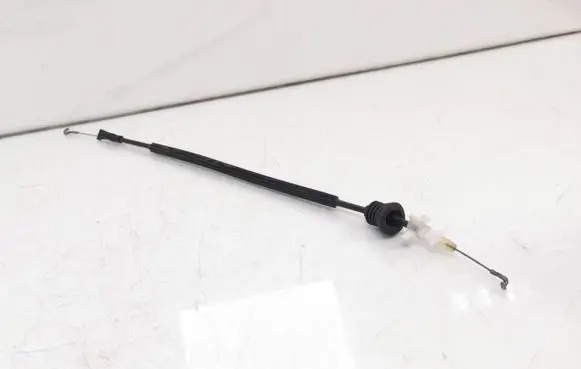Volkswagen PASSAT B6 Rear door cable line 