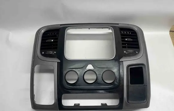 Dodge RAM 1500 DS Panel trim 1WA381TRMAA