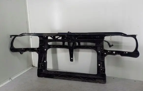 Volkswagen Golf IV Radiator support slam panel 