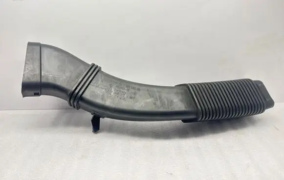 BMW 5 GT F07 Air intake duct part 7811597 446317 58300015