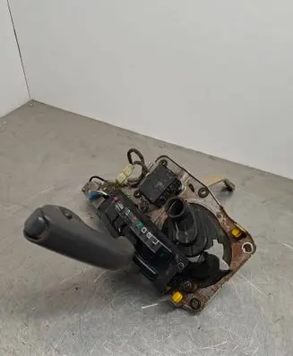 Toyota Hilux (N80, N90, N100, N110) Gear shifter/selector 