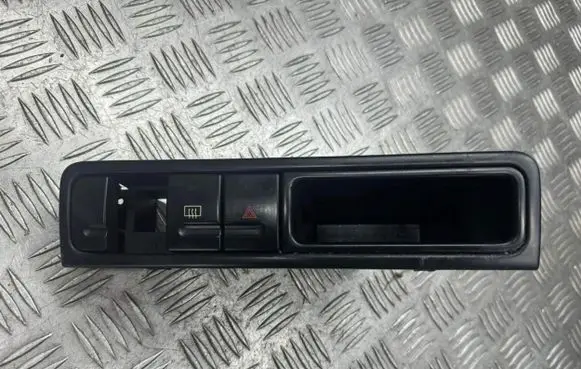 Peugeot 406 Hazard light switch 9628536777